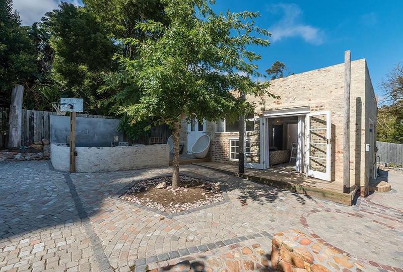 8 Bedroom Property for Sale in Hout Bay Western Cape